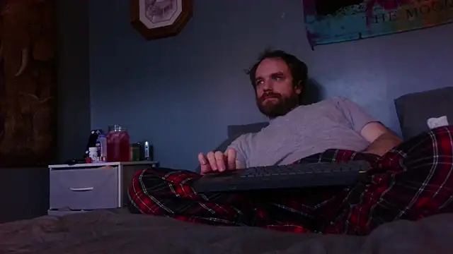 Snapshot of hpluvsplata chatting on 04-15-26, 12:12 hpluvsplata online show from 04-15-26, 12:12