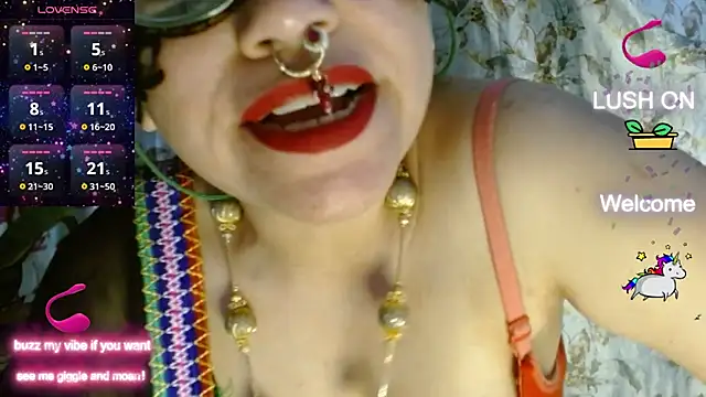 Snapshot of Star-Night chatting on 02-27-25, 05:04 Star-Night online show from 02-27-25, 05:04