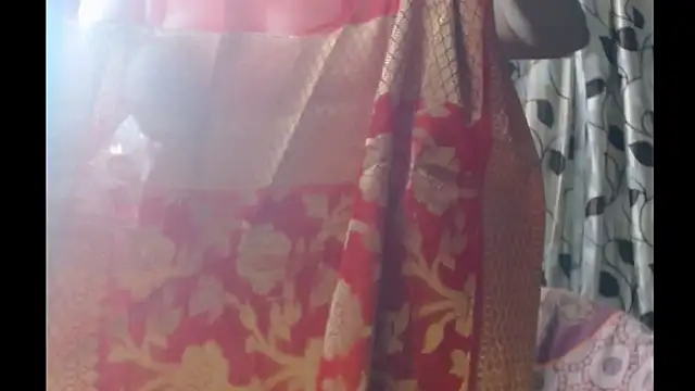 Snapshot of Star-Night chatting on 11-26-25, 03:51 Star-Night online show from 11-26-25, 03:51