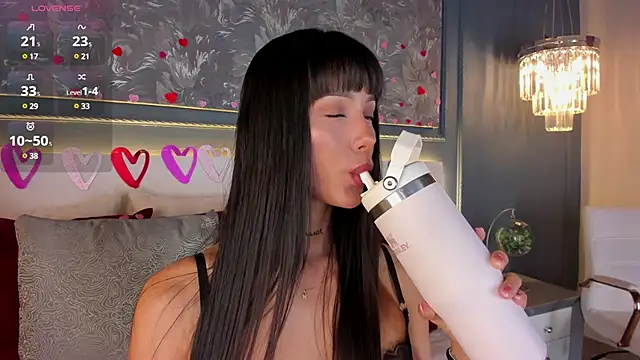 Snapshot of evamoretti chatting on 02-16-25, 01:47 evamoretti online show from 02-16-25, 01:47