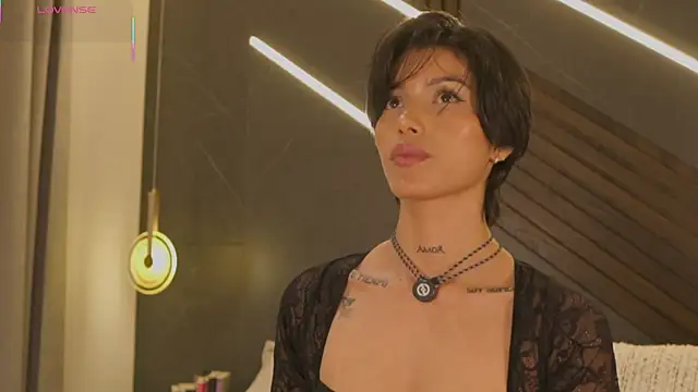 Snapshot of evamoretti chatting on 04-15-26, 11:38 evamoretti online show from 04-15-26, 11:38