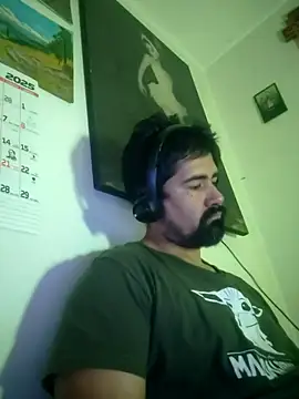 Snapshot of VonDoomdelToro chatting on 03-19-25, 09:28 VonDoomdelToro online show from 03-19-25, 09:28