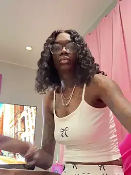 Farrah Owens online show from 03-07-25, 03:19