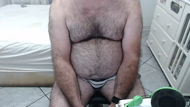 Snapshot of MysterBearMG chatting on 03-20-26, 11:42 MysterBearMG online show from 03-20-26, 11:42