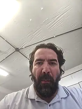 Snapshot of MysterBearMG chatting on 03-25-26, 03:29 MysterBearMG online show from 03-25-26, 03:29