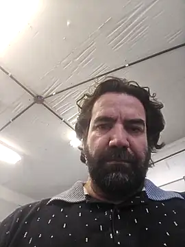 Snapshot of MysterBearMG chatting on 03-26-26, 03:28 MysterBearMG online show from 03-26-26, 03:28