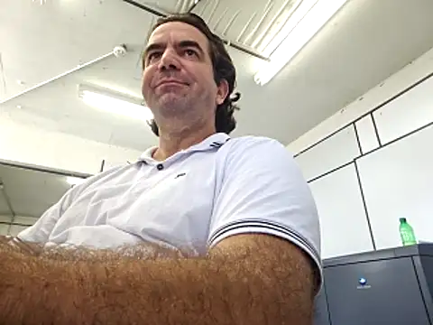 Snapshot of MysterBearMG chatting on 04-08-26, 03:23 MysterBearMG online show from 04-08-26, 03:23