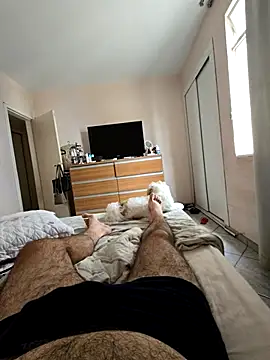 Snapshot of MysterBearMG chatting on 04-12-26, 01:49 MysterBearMG online show from 04-12-26, 01:49