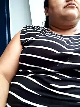 Monseratte21 online show from 02-01-25, 09:40