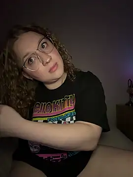EmmieRae online show from 03-19-26, 02:37