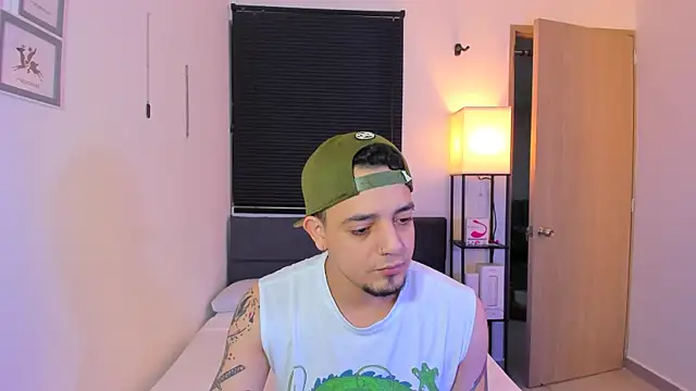 alejandro calderon1 online show from 04-22-26, 05:54