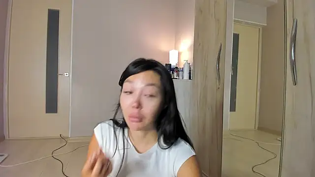 Snapshot of keiko_hot chatting on 06-14-26, 01:47 keiko hot online show from 06-14-26, 01:47