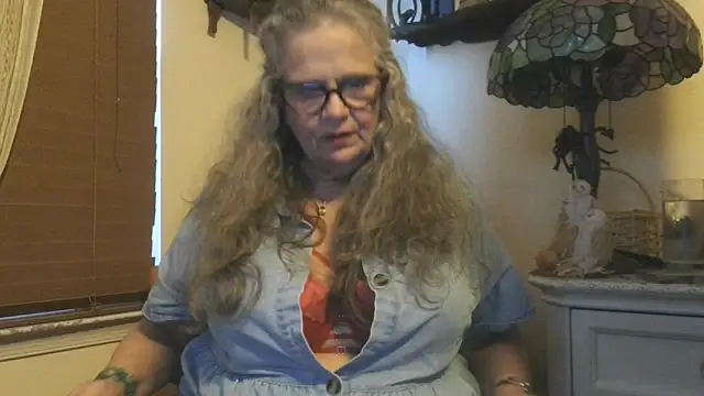 DestineeLoverGirl online show from 10-24-25, 12:34