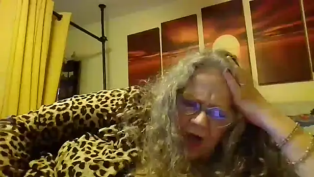 Snapshot of DestineeLoverGirl chatting on 06-16-26, 01:36 DestineeLoverGirl online show from 06-16-26, 01:36