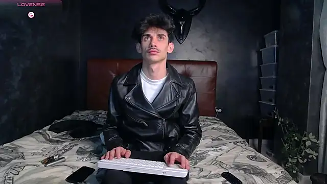 Snapshot of DanielCrush1 chatting on 02-21-26, 06:58 DanielCrush1 online show from 02-21-26, 06:58