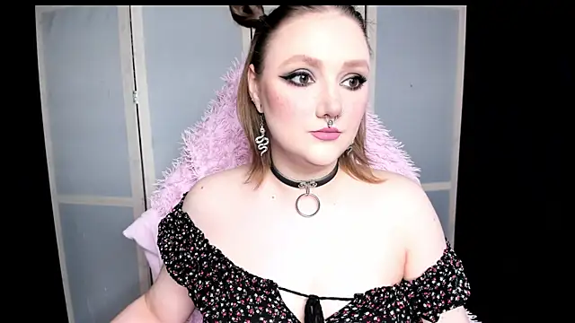 Snapshot of YourDyingBride chatting on 06-28-26, 12:05 YourDyingBride online show from 06-28-26, 12:05