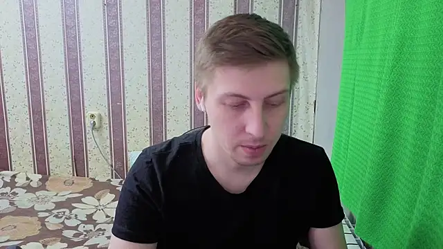 darienlarge online show from 03-10-26, 04:56