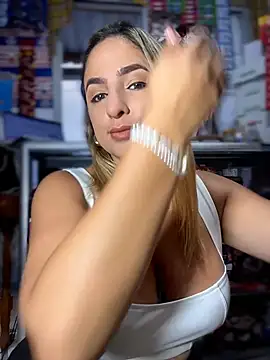 Snapshot of sammyqueenx21 chatting on 04-08-26, 11:21 sammyqueenx21 online show from 04-08-26, 11:21