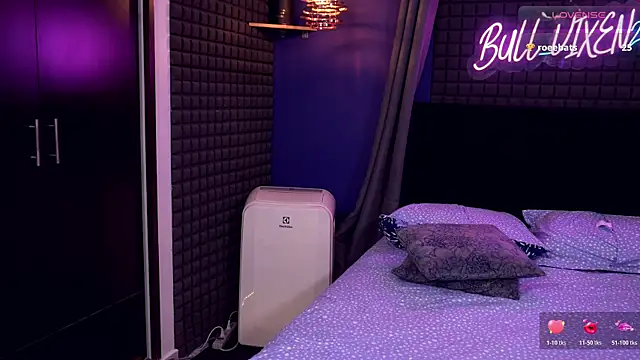 bull vixen2001 online show from 03-14-26, 12:28