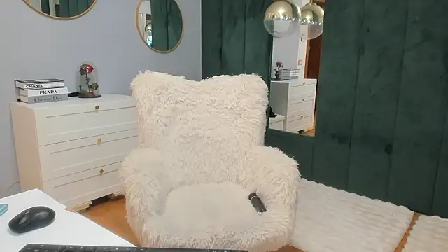 ElisaBaxter online show from 02-03-26, 06:22