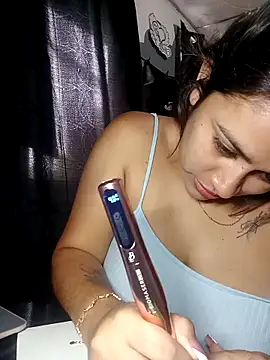 Snapshot of Latina_sexy1 chatting on 02-24-26, 12:25 Latina sexy1 online show from 02-24-26, 12:25