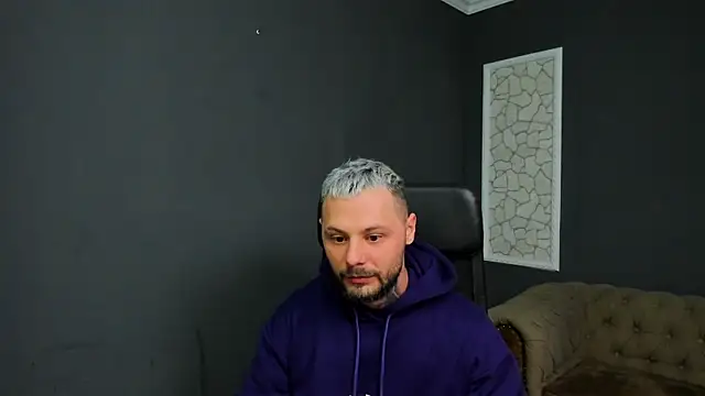 Snapshot of BrianHunts chatting on 01-10-26, 05:42 BrianHunts online show from 01-10-26, 05:42