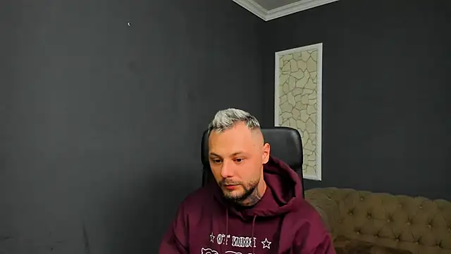 Snapshot of BrianHunts chatting on 01-14-26, 05:24 BrianHunts online show from 01-14-26, 05:24