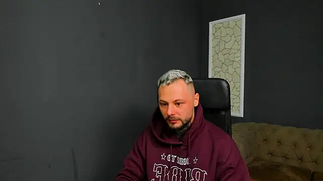 Snapshot of BrianHunts chatting on 01-16-26, 05:44 BrianHunts online show from 01-16-26, 05:44