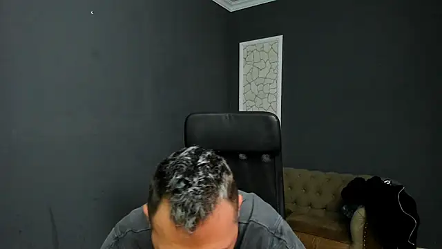 Snapshot of BrianHunts chatting on 02-26-26, 05:17 BrianHunts online show from 02-26-26, 05:17