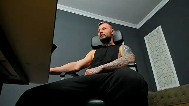 Snapshot of BrianHunts chatting on 02-28-26, 05:52 BrianHunts online show from 02-28-26, 05:52