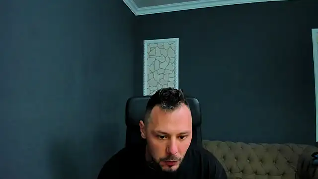 Snapshot of BrianHunts chatting on 04-05-26, 04:42 BrianHunts online show from 04-05-26, 04:42