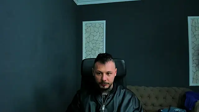 Snapshot of BrianHunts chatting on 04-09-26, 04:45 BrianHunts online show from 04-09-26, 04:45