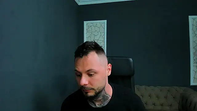 Snapshot of BrianHunts chatting on 04-09-26, 06:19 BrianHunts online show from 04-09-26, 06:19