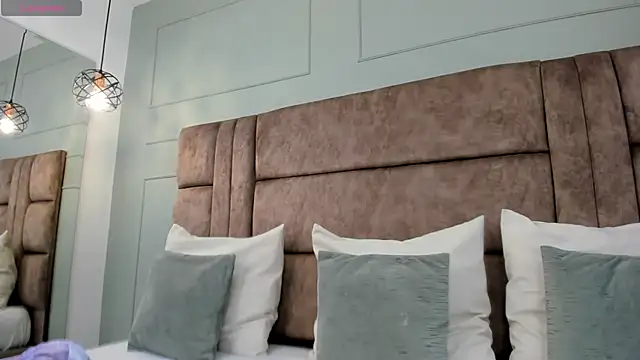 princesaparis online show from 02-21-25, 11:33