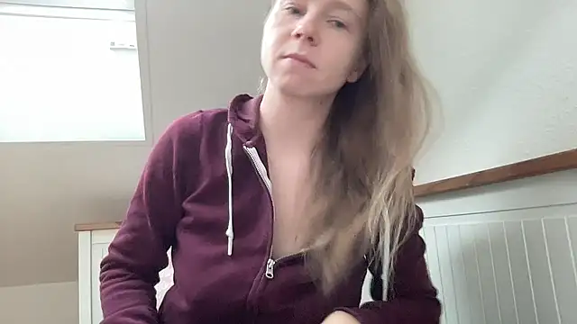 SweetLucy96 online show from 12-22-24, 09:11