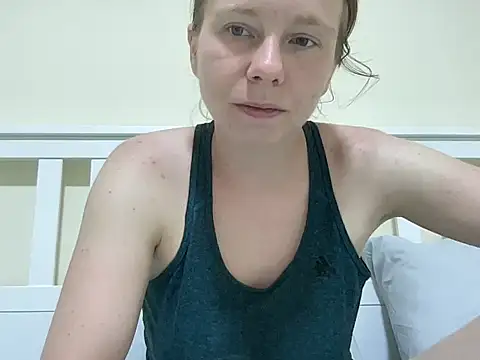 SweetLucy96 online show from 11-06-25, 10:05