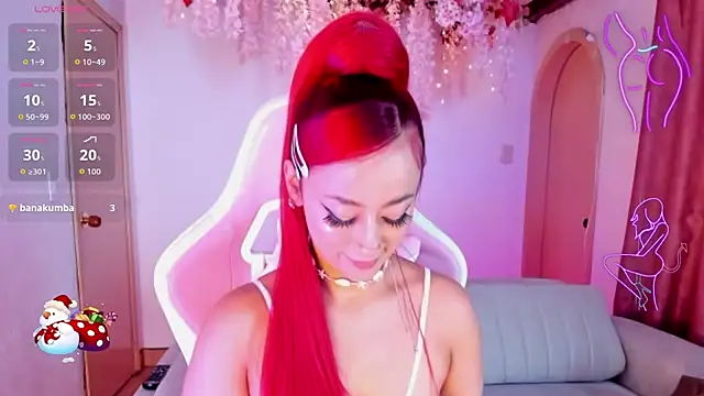 Mia-Bloom online show from 11-22-25, 01:37