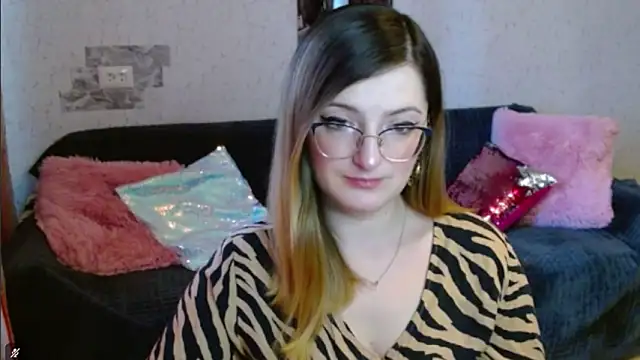 Arielsssplash online show from 11-20-25, 07:52