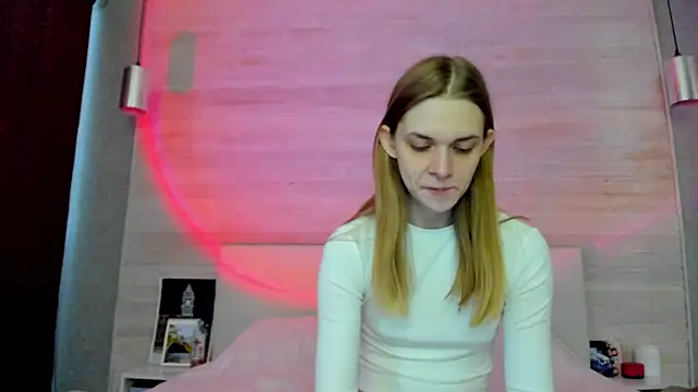 molly hunt  online show from 04-04-26, 05:16