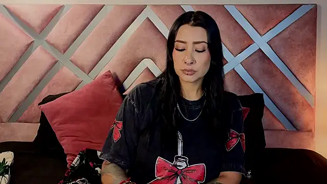  kelly hous36 online show from 04-15-26, 12:45