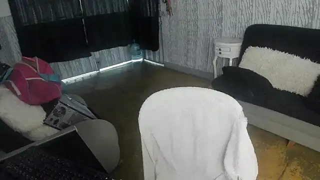 valentinaextreme online show from 04-12-26, 09:09