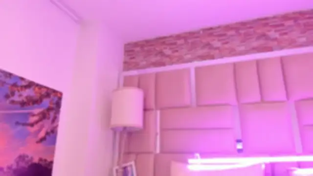ShaniaBrownn online show from 06-01-26, 07:37
