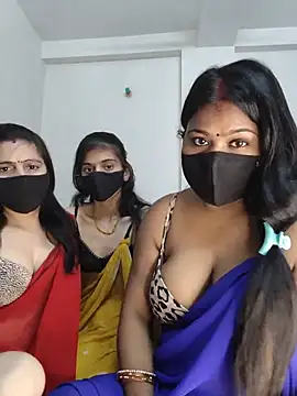 Snapshot of cutee__crazy chatting on 05-27-26, 02:03 cutee crazy online show from 05-27-26, 02:03