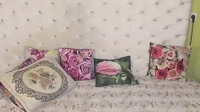 DoraMay online show from 09-25-25, 07:45