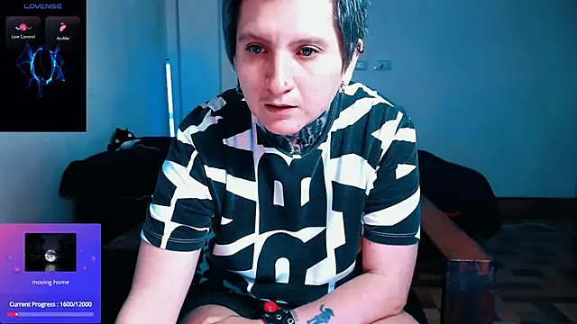 Marieblueeyes online show from 03-28-26, 05:12