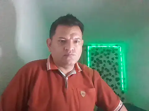 Snapshot of SexDiffrent chatting on 05-15-26, 11:34 SexDiffrent online show from 05-15-26, 11:34