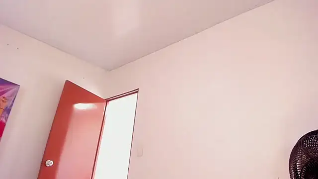 xLatinahotx online show from 12-19-24, 02:57