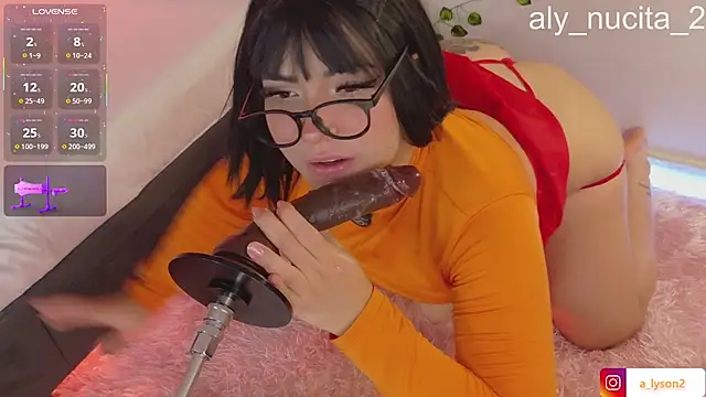 Snapshot of aly_nucita_ chatting on 01-19-26, 02:59 aly nucita online show from 01-19-26, 02:59