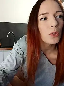 clara-francaise online show from 05-17-26, 02:57