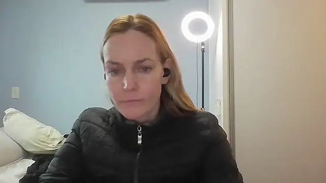 Annylove1 online show from 05-21-26, 10:44